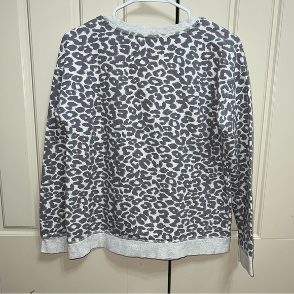 T by Talbots Classic French Terry Cheetah Sweatshirt Size Small - Picture 9 of 11